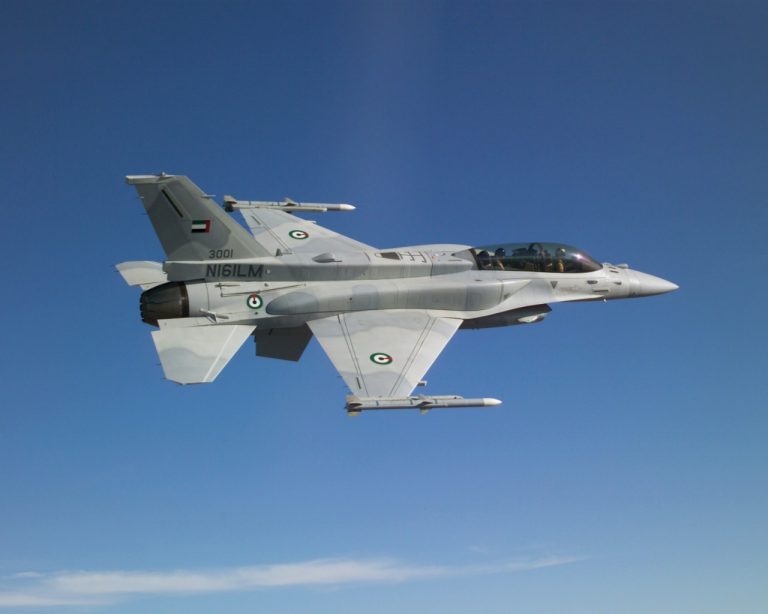 "لوكهيد مارتن" توسّع برامجها للتدريب على طائرات F-16 مع تسليم أول نظام متنقل للتدريب على المهام